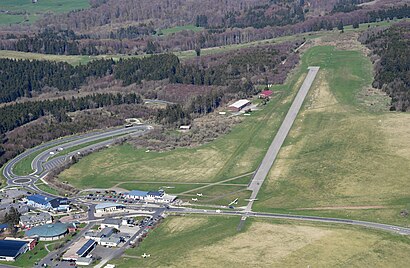 So kommt man zu Flugplatz Wasserkuppe mit den Öffentlichen - Mehr zum Ort Hier