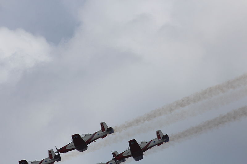 File:Air Force Fly By on Tel Aviv Beach IMG 5859.JPG