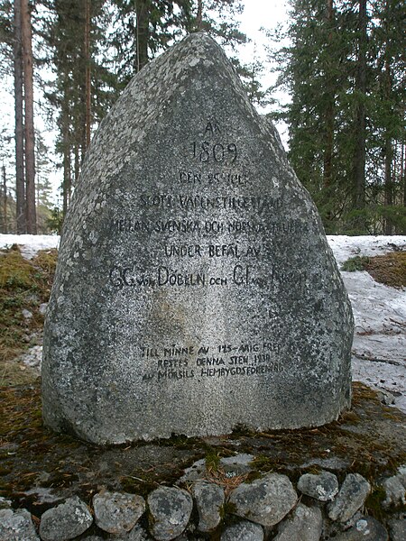 File:Alsen.Bleckasen.Fredsmonument1.JPG