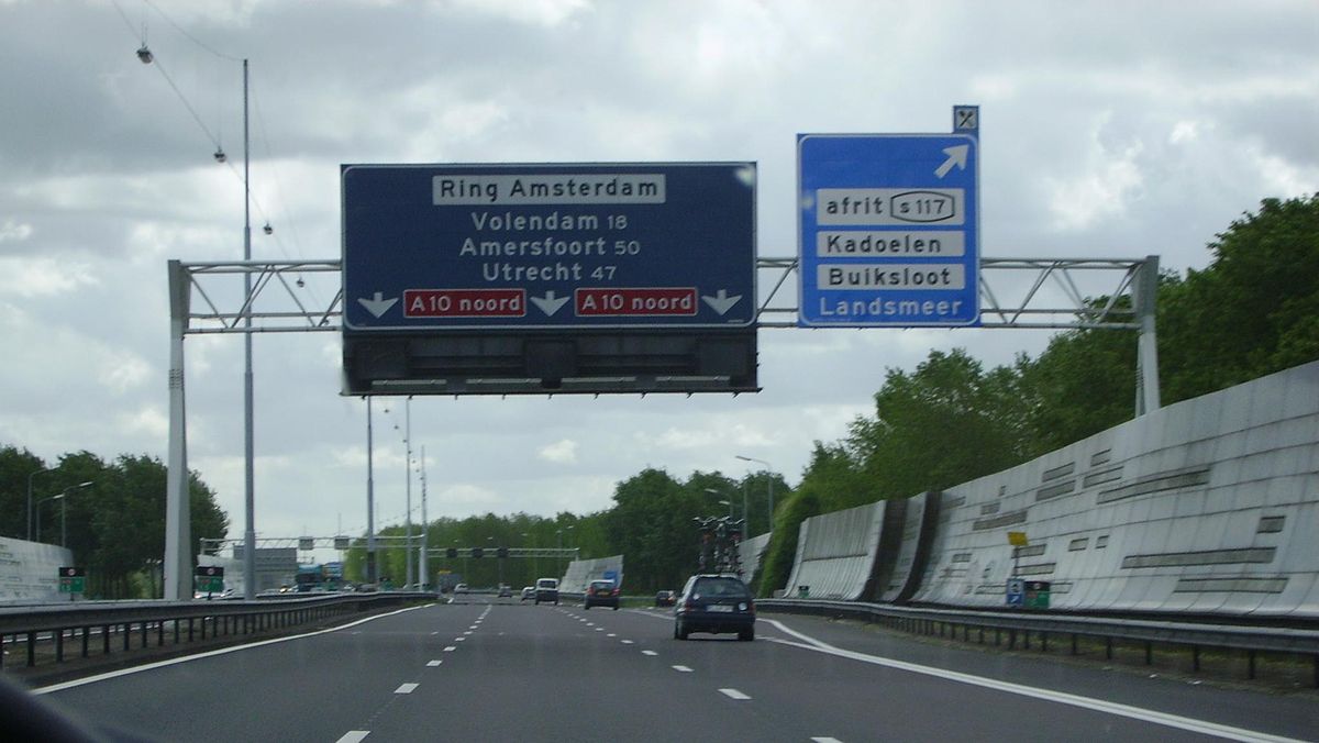 Corrupt huid Trots File:Amsterdam motorway ring (A10).jpg - Wikimedia Commons