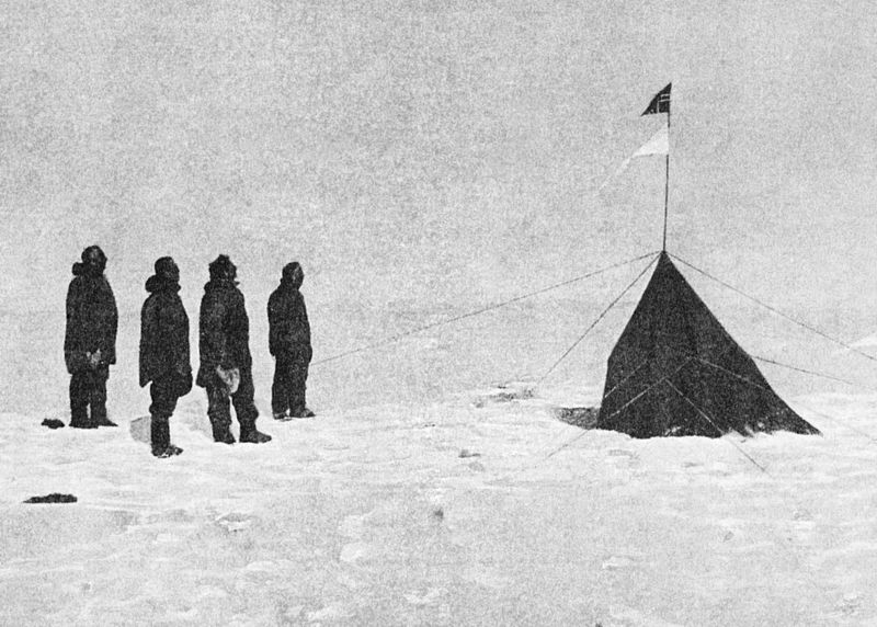 File:Amundsen Expedition at South Pole.jpg