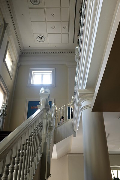 File:Asian Civilisations Museum ACM main stairs to the 2nd floor (13301431373).jpg