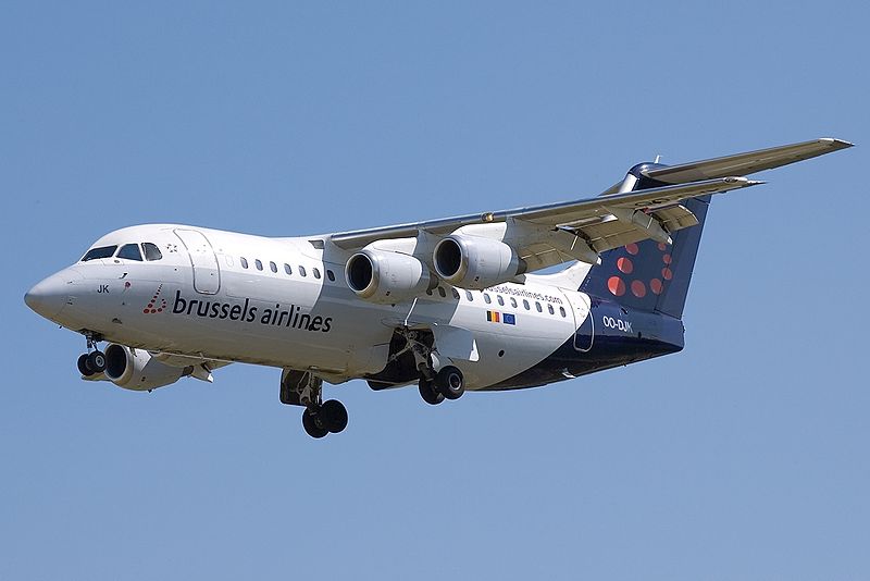 File:BAE Systems Avro 146-RJ85, Brussels Airlines AN1714092.jpg