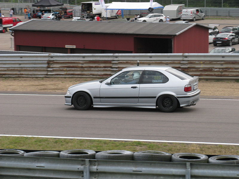 File:BMW 328ti E36 (7728089828).jpg