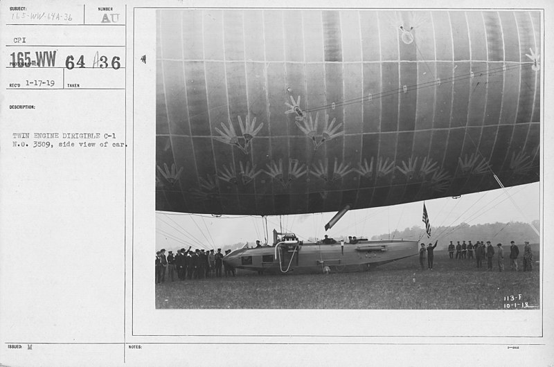 File:Balloons - Hangars and Beds - Twin Engine Dirigible C-1 N.O. 3509, side view of car - NARA - 20807896.jpg