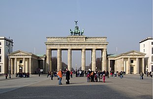 Porte de Brandebourg aujourd'hui.  Vue depuis l'est