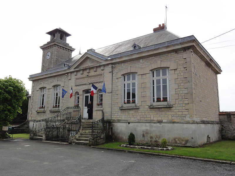 File:Bièvres (Aisne) mairie-école.JPG