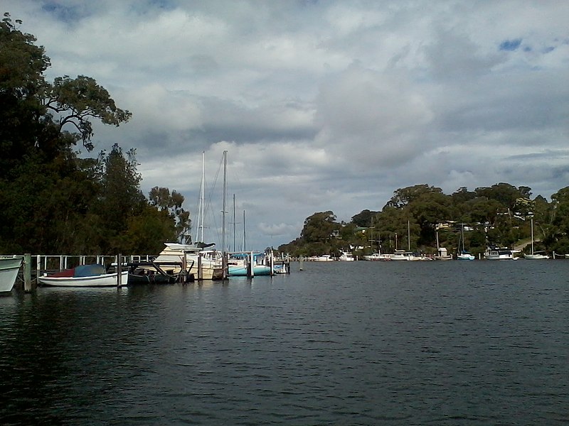 File:Boat Jetties near Metung, Gippsland Lakes, Victoria, Australia - panoramio.jpg