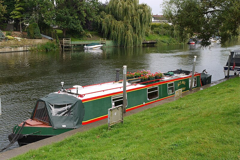 File:Boats On The River Avon. Bidford On Avon Warwickshire - Flickr - mick - Lumix.jpg