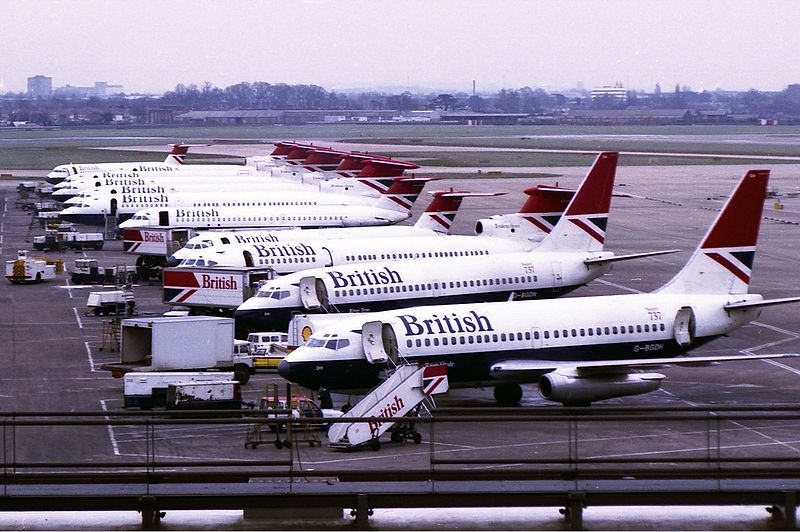 File:British Airways aircraft at LHR T1 1980s Kennaugh.jpg