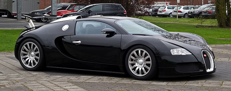 File:Bugatti Veyron 16.4 – Frontansicht (5), 5. April 2012, Düsseldorf.jpg