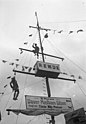 Bundesarchiv Bild 102-11818, Берлин, Луна-парк, Rekort im Mastsitzen.jpg