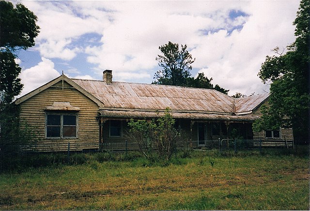 Burnbrae Homestead, pictured 2002
