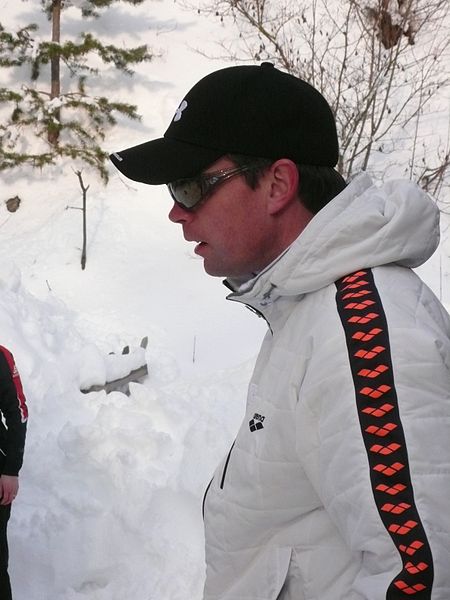 File:CC10Vi Skijumping Coach Japan 26.JPG