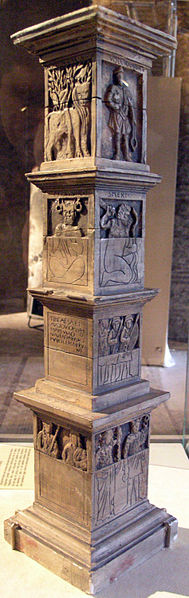 File:CLUNY-Maquette pilier nautes 1.JPG