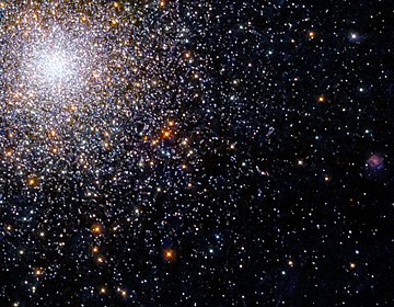 ハッブル宇宙望遠鏡の WFPC2 で撮像された球状星団NGC 5694。