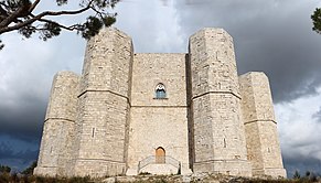 Castel del monte, esterno 05,0.jpg