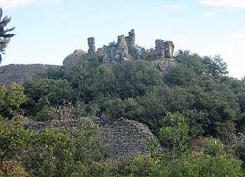 Château ruiné de Paracolls, Campôme, en face des Thermes de Molitg-les-Bains.