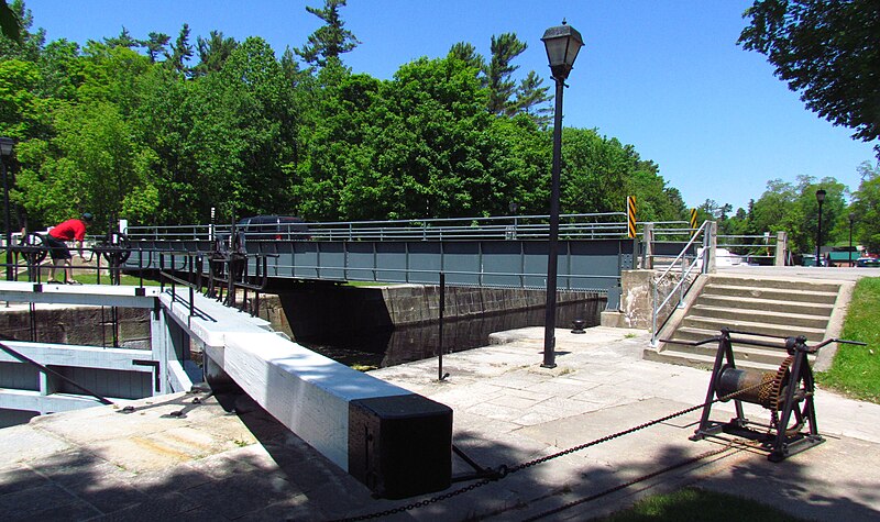 File:Chaffeys lock.jpg