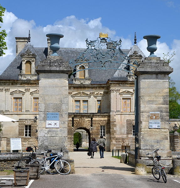 File:Chateau de Tanlay DSC 0211.JPG
