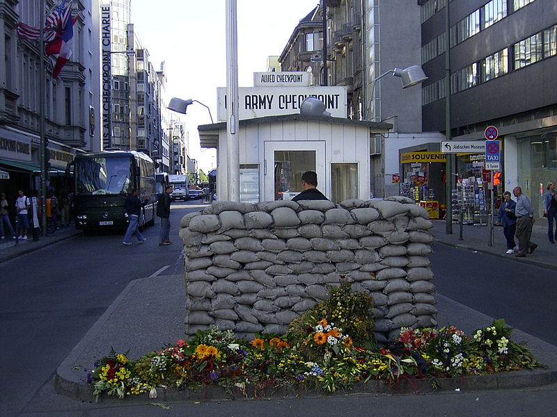 File:Checkpoint Charlie RIMG0467.JPG