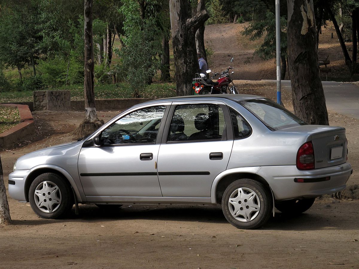 File:Chevrolet Corsa 1.6 Sedan 2009.jpg - Wikipedia