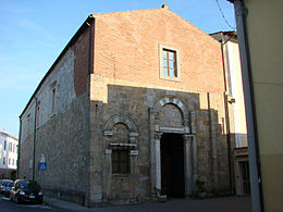 Biserica Santi Iacopo e Filippo - Facade.jpg