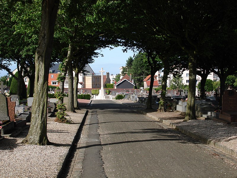 File:Cimetière de Janval à Dieppe 2012 12.jpg