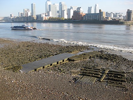 The culverted mouth of the Earl's Sluice at Deptford Wharf