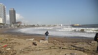 El dia després del temporal Glòria les destrosses eren notables i el mar s'havia endut bona part de la platja, però feia bon temps i les onades eren espectaculars.