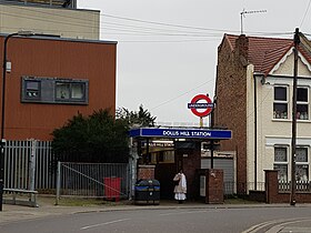 Szemléltető kép a Dollis Hill (londoni metró) szakaszról