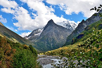 Dombai-Ulgen gorge in the south-east direction.jpg