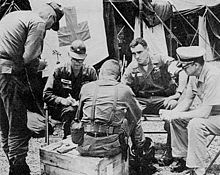 Medical Service officers of the American army conferring near Santo Domingo in early May 1965. Domrep-f2.jpg