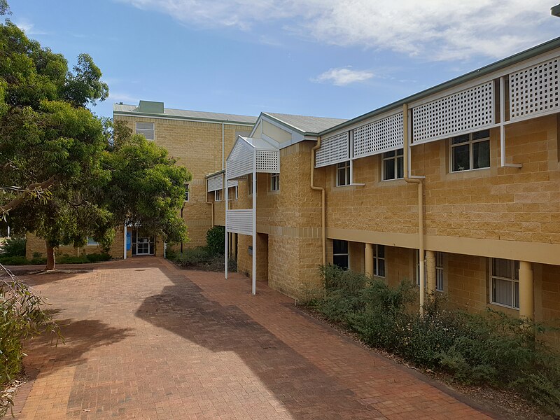 File:ECU Joondalup building 4-4 OIC.jpg