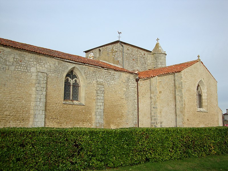 File:Eglise de Petosse..JPG