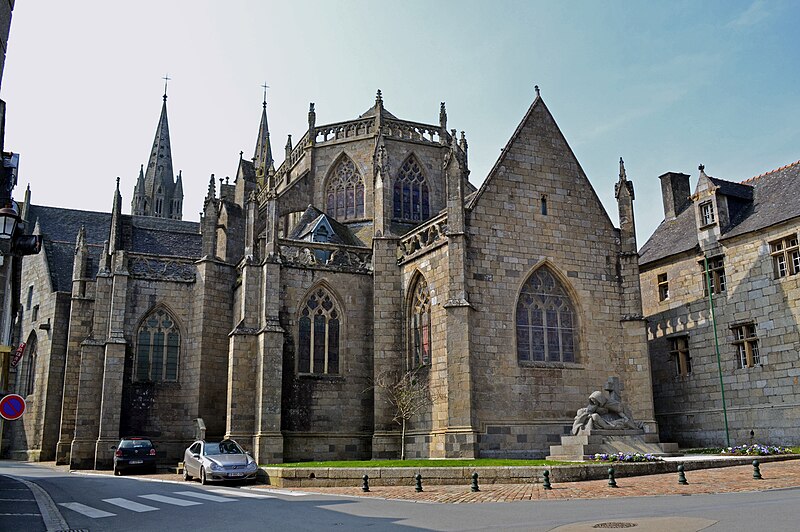 File:Est cathédrale Saint-Pol-de-Léon (29).JPG