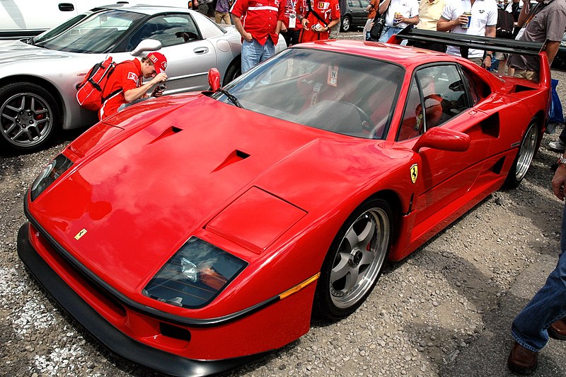 File:Ferrari F40 in IMS parking lot.jpg