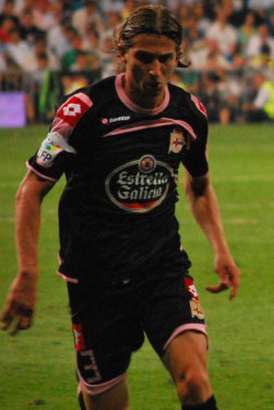 Filipe Luís playing for Deportivo against Real Madrid, in 2009