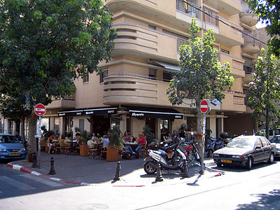 A street café in Florentin, Tel Aviv