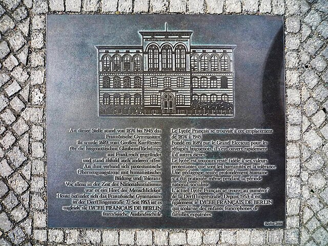 Memorial plaque at the former site on Reichstagsufer