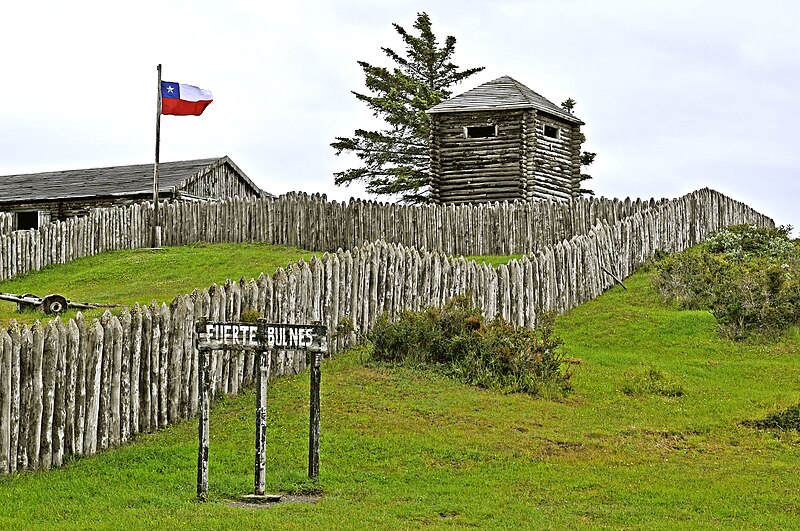 File:Fuerte Bulnes, 02.jpg