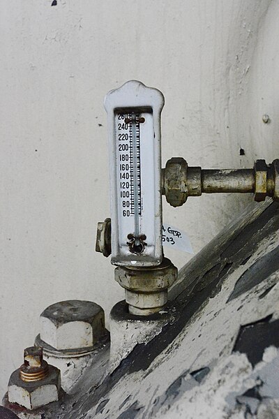 File:Georgetown PowerPlant Museum 200 - thermometer.jpg