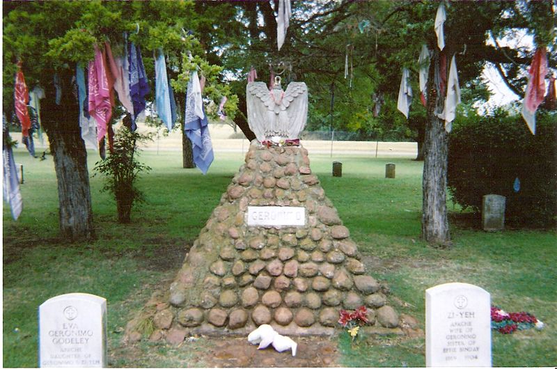 File:Geronimo's grave taken in 2005.jpg