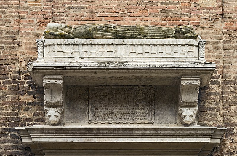 File:Giovanni Priuli, (sarcophagus ) a 14th-century.jpg