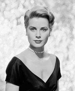 <span class="mw-page-title-main">Grace Kelly on screen and stage</span>