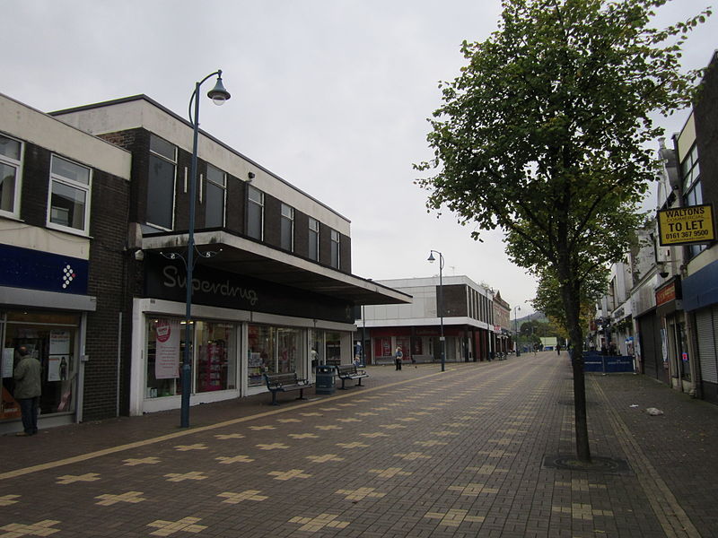 File:Grosvenor Street, Stalybridge (2).JPG