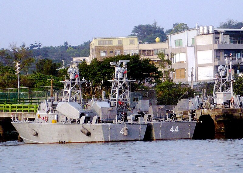 800px-Hai_Ou_Class_missile_boat.jpg