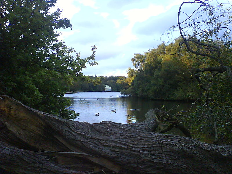 File:Heaton Park Boating lake.JPG