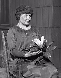 Helen Keller circa 1920 - restored.jpg