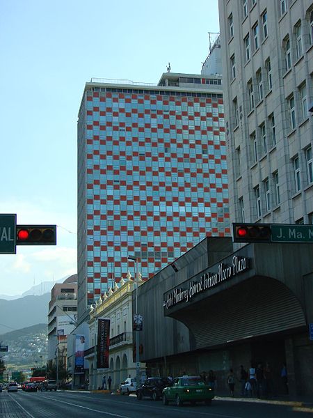 File:Howard Johnson Macro Plaza Hotel in Monterrey.jpg